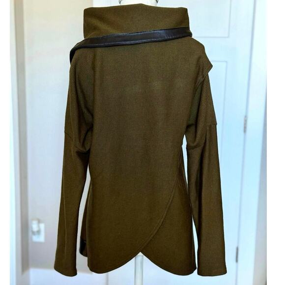 Joseph Ribkoff Olive/Black Cole Neckline Sweater Faux Leather Trim Womens Size 2 - Picture 3 of 9